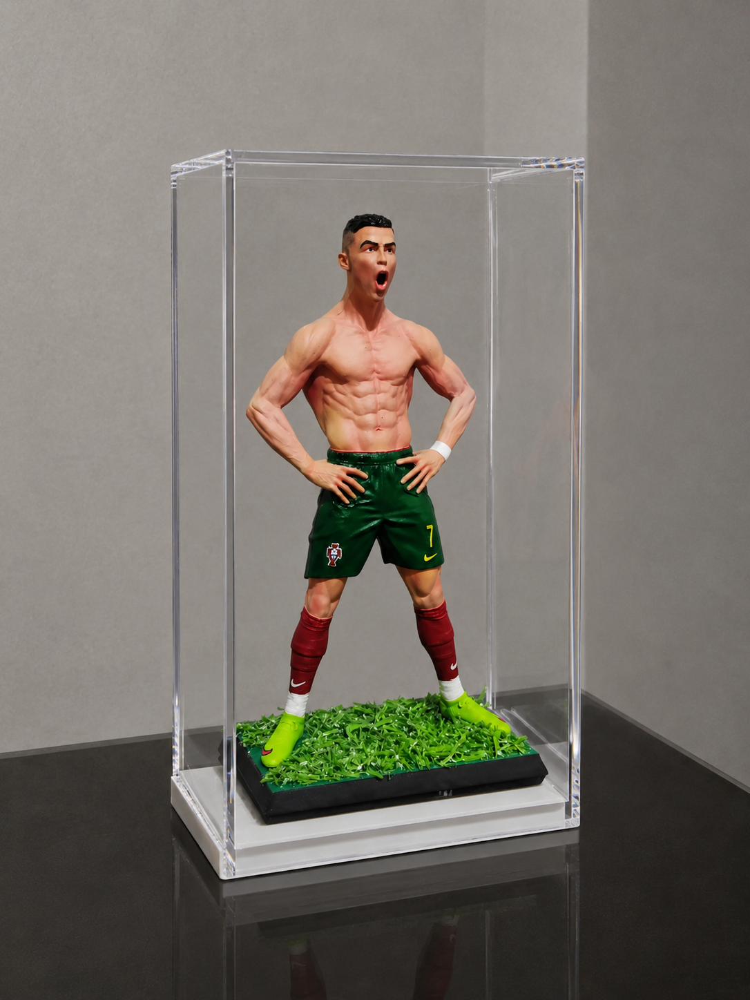 RONALDO Iconic Celebration Statue COLORED VERSION