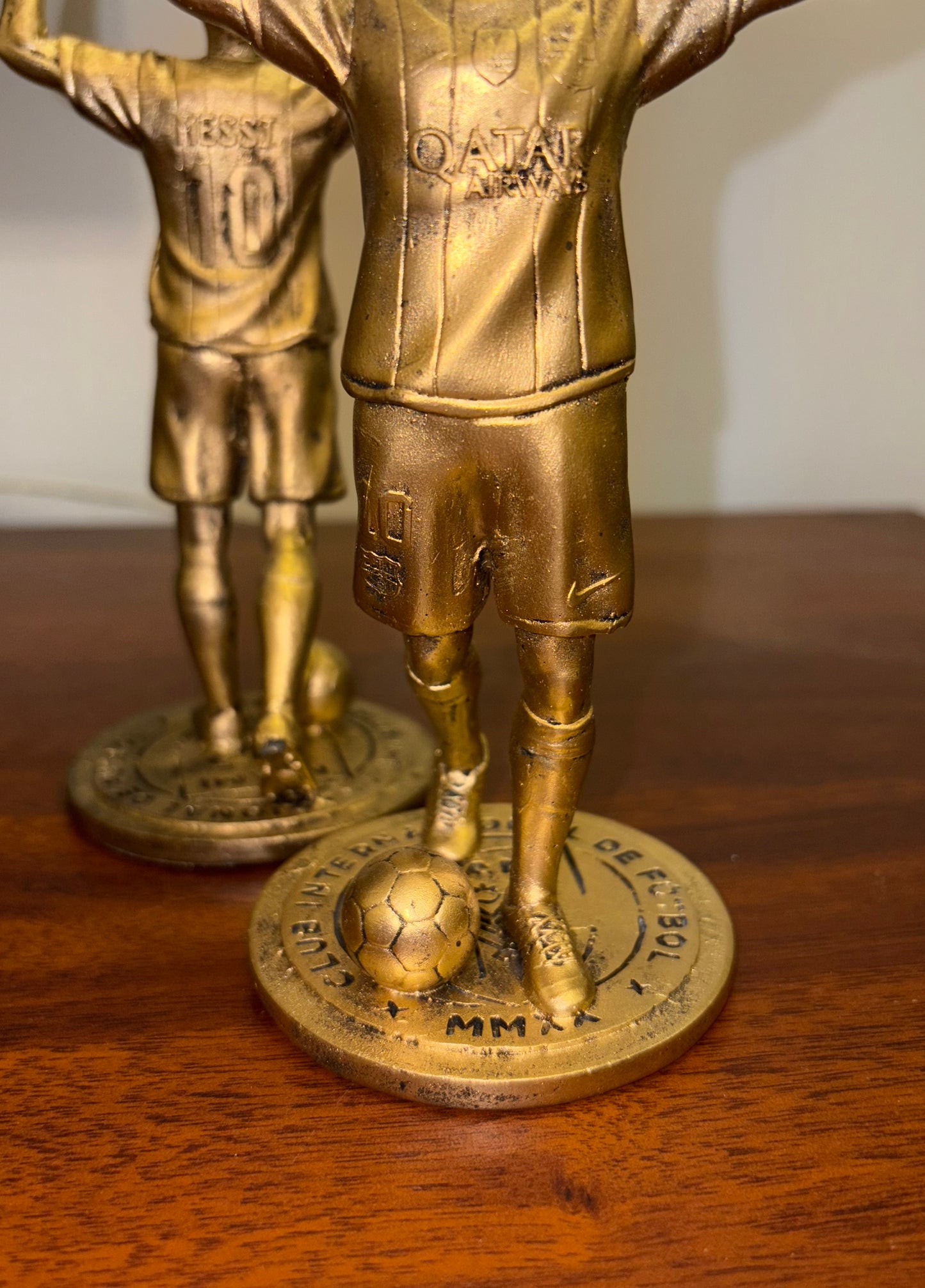 MESSI Statue FCB Version