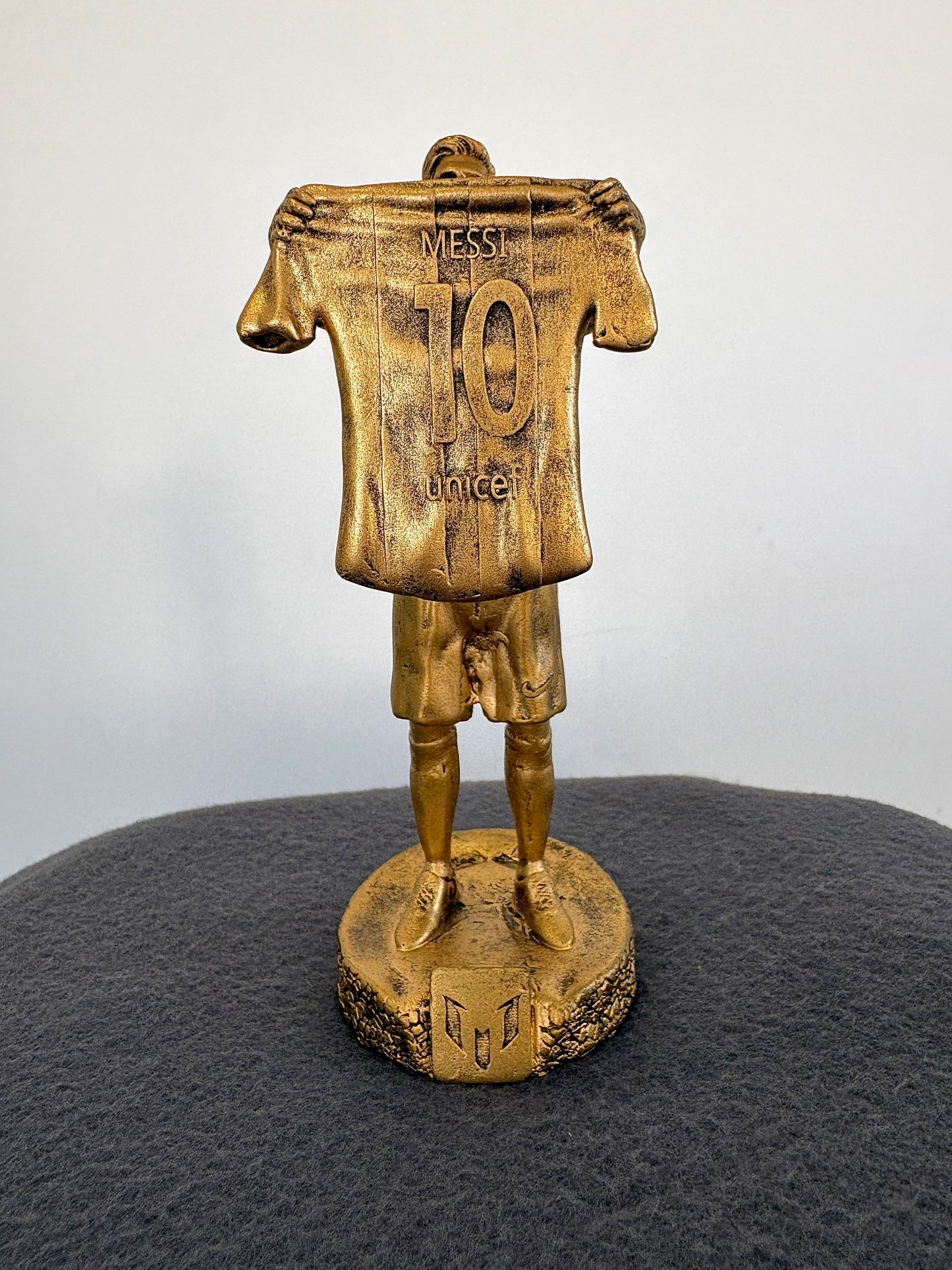 'THE GOAT' CELEBRATION STATUE