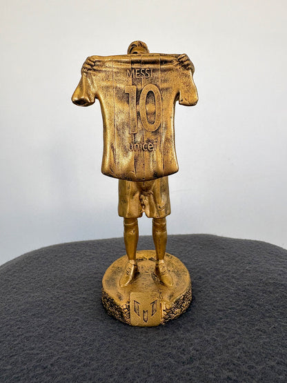 'THE GOAT' CELEBRATION STATUE