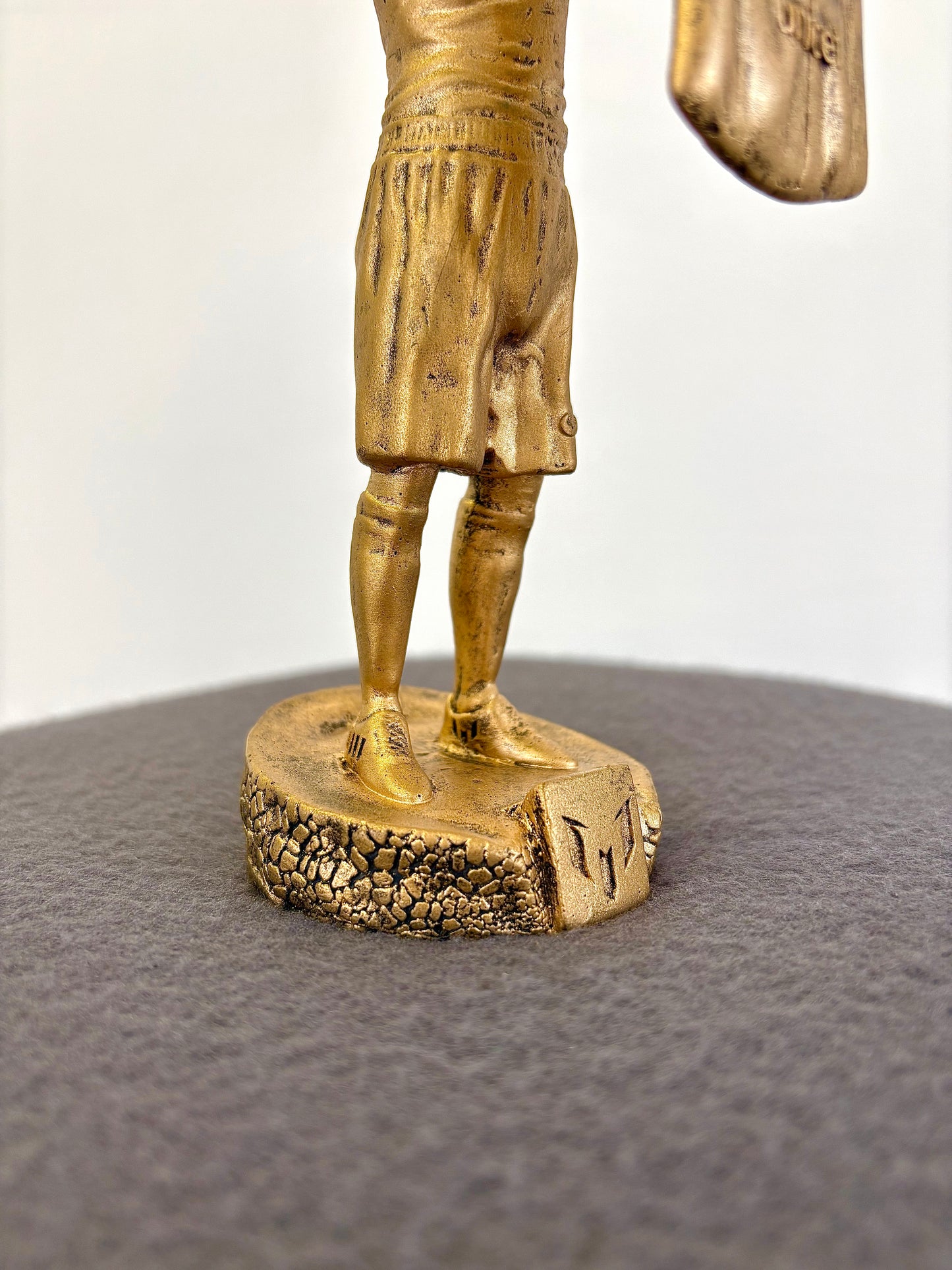 'THE GOAT' CELEBRATION STATUE