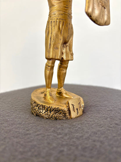 'THE GOAT' CELEBRATION STATUE
