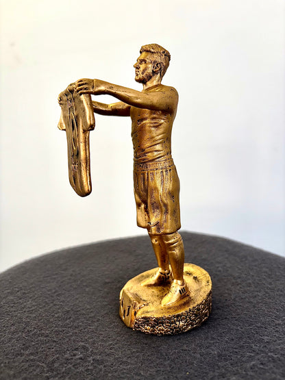'THE GOAT' CELEBRATION STATUE