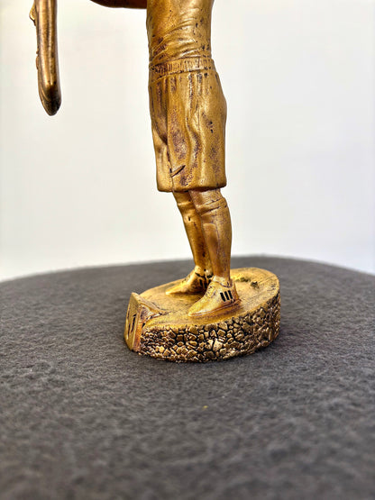 'THE GOAT' CELEBRATION STATUE