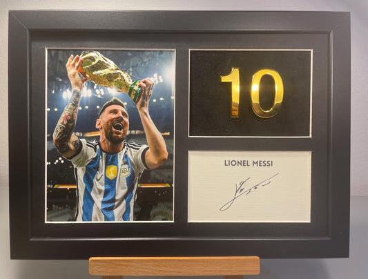 MESSI SIGNED FRAME GOLD EDITION 40X30 CM