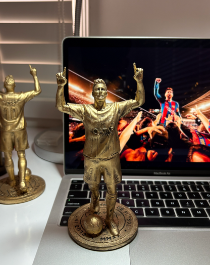 MESSI Statue FCB Version