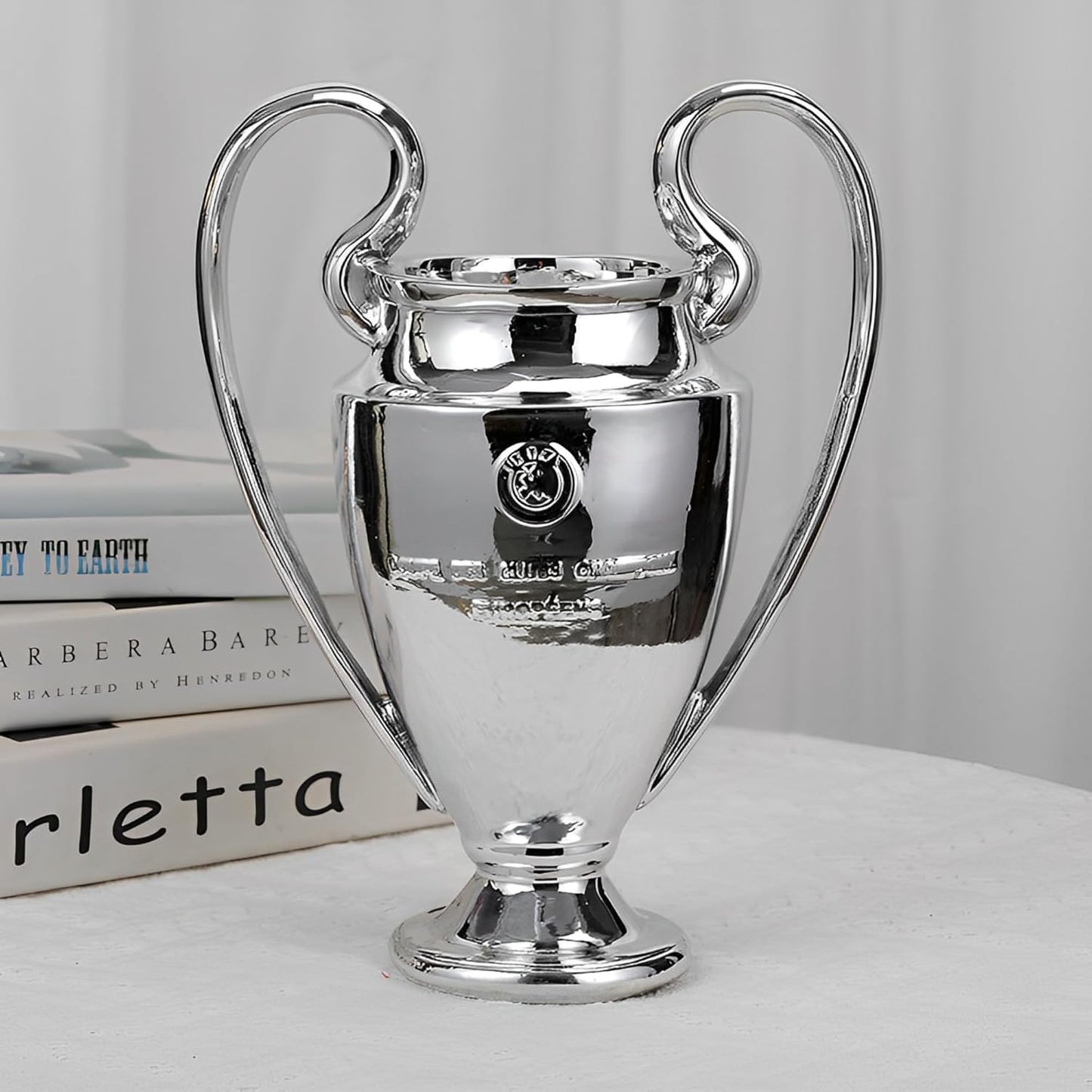 UCL Mini Trophy / 22 CM