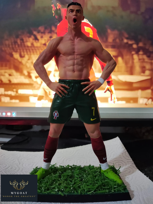 RONALDO Iconic Celebration Statue COLORED VERSION